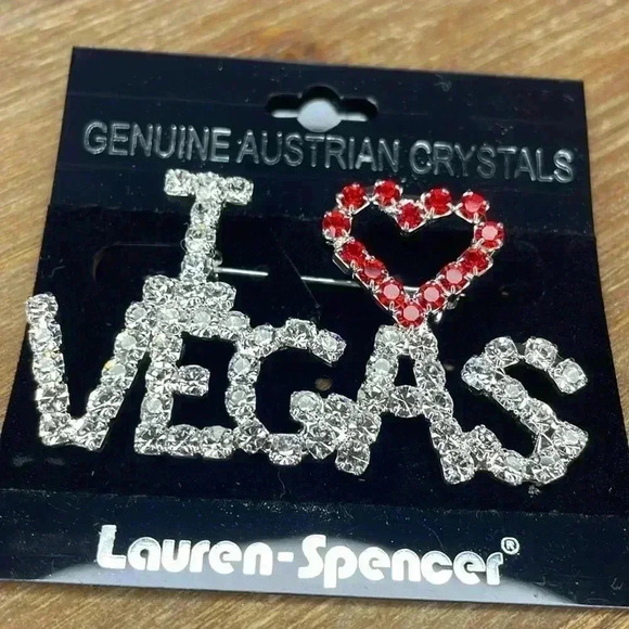 “I ❤️ Vegas” Genuine Austrian Crystal Brooch - Picture 2 of 4